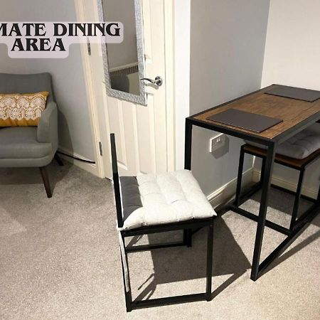 Appartement Cute And Cosy Studio In A Fantastic Location! Bishops Stortford à Bishop's Stortford Extérieur photo