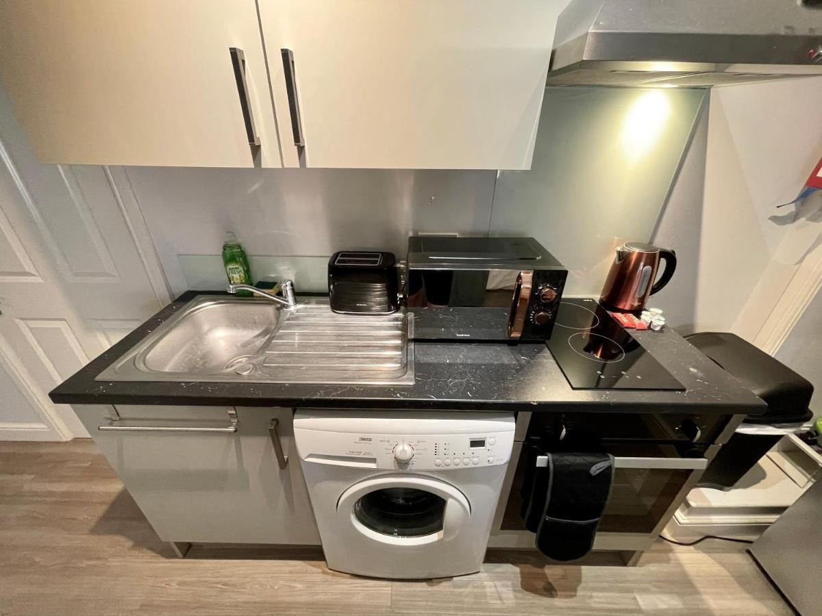Appartement Cute And Cosy Studio In A Fantastic Location! Bishops Stortford à Bishop's Stortford Extérieur photo